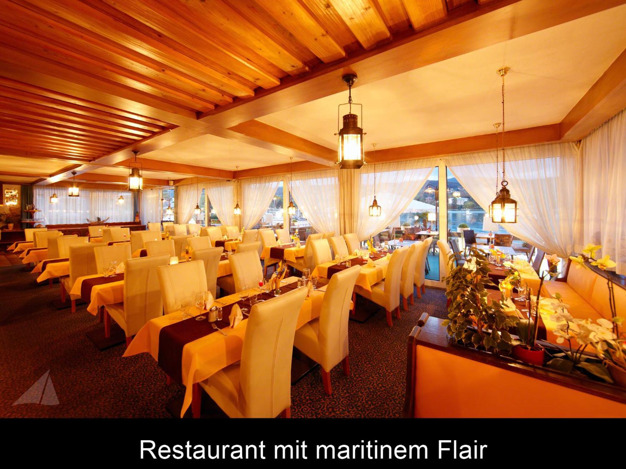 Hotel-Restaurant "Veldener Traumschiff" Direkt Am See In 2Min Im Zentrum フェルデン・アム・ヴェルターゼー エクステリア 写真