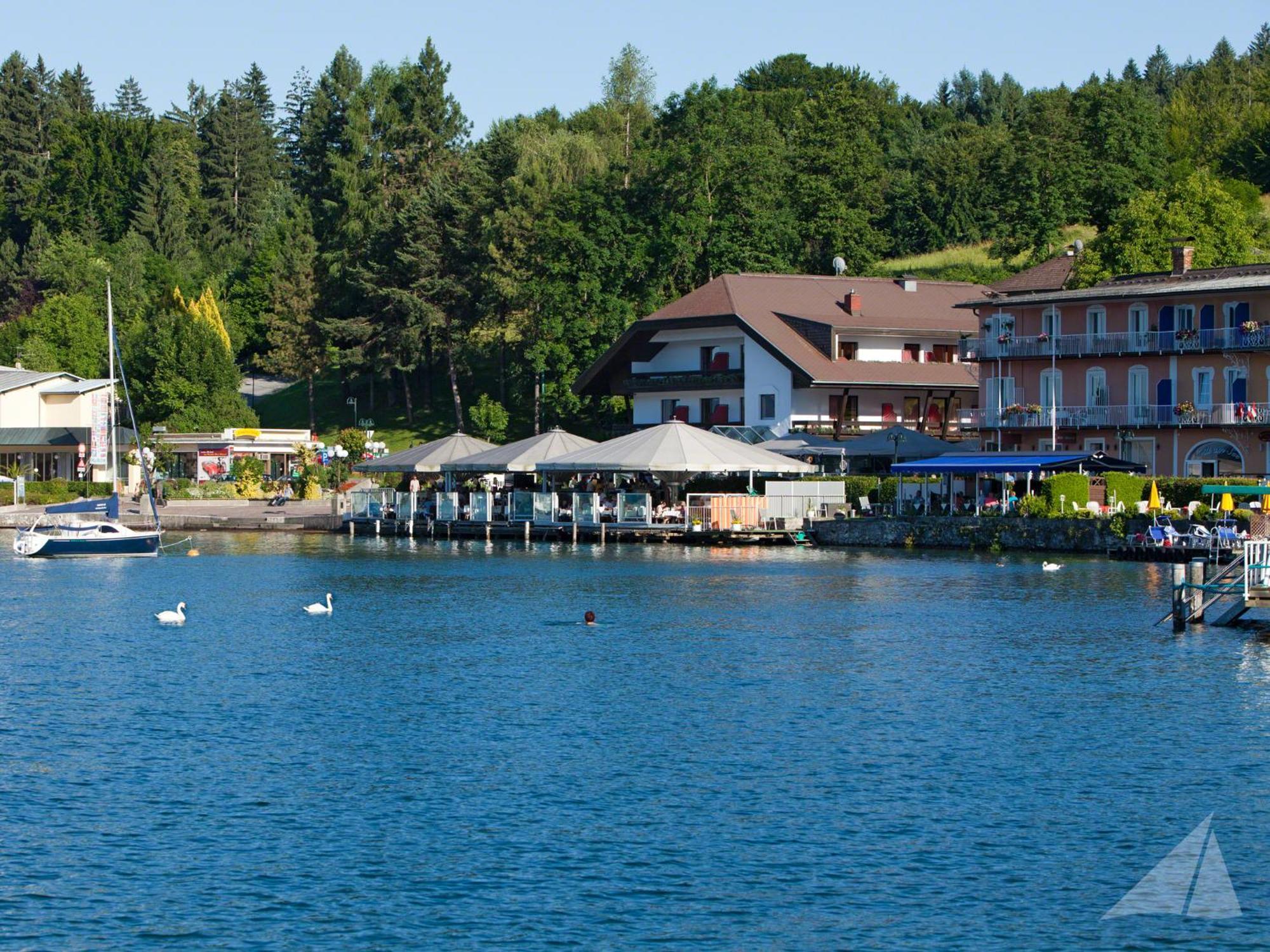 Hotel-Restaurant "Veldener Traumschiff" Direkt Am See In 2Min Im Zentrum フェルデン・アム・ヴェルターゼー エクステリア 写真