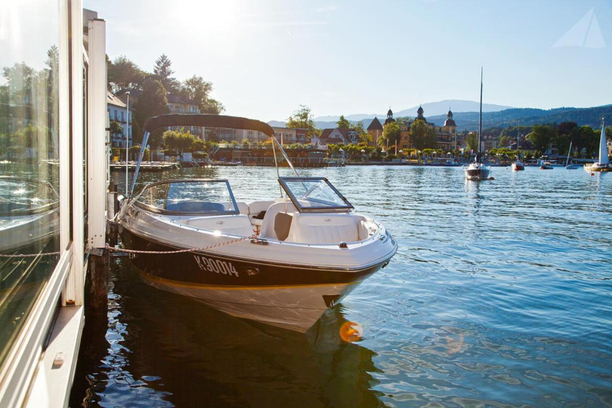 Hotel-Restaurant "Veldener Traumschiff" Direkt Am See In 2Min Im Zentrum フェルデン・アム・ヴェルターゼー エクステリア 写真