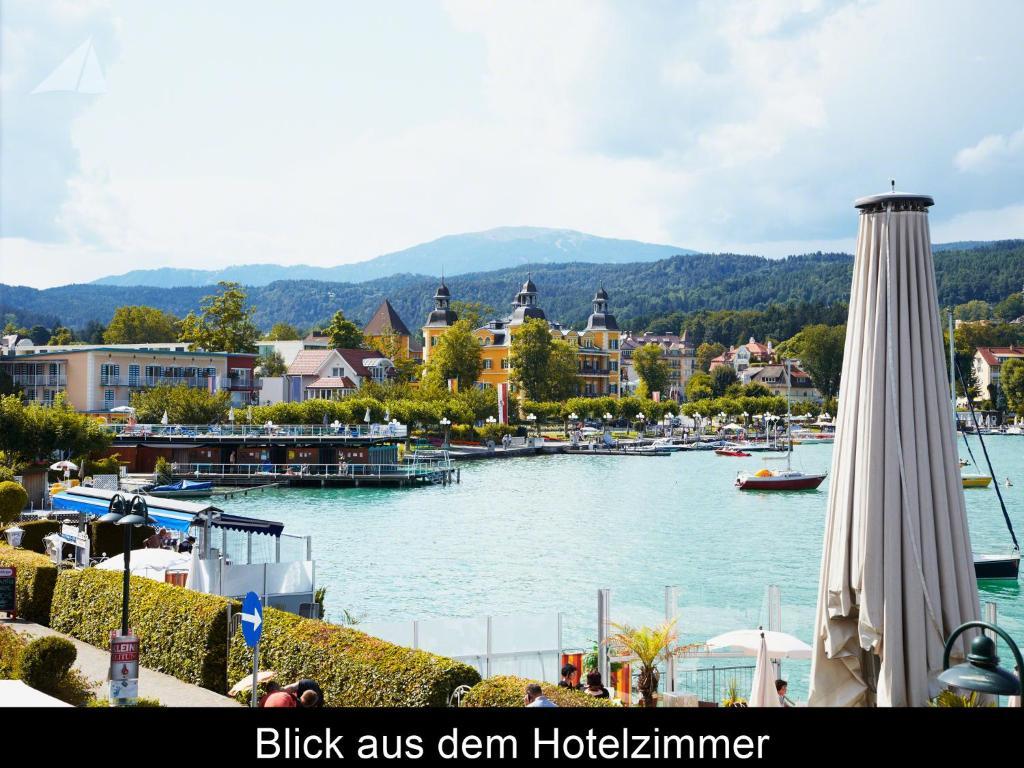 Hotel-Restaurant "Veldener Traumschiff" Direkt Am See In 2Min Im Zentrum フェルデン・アム・ヴェルターゼー エクステリア 写真